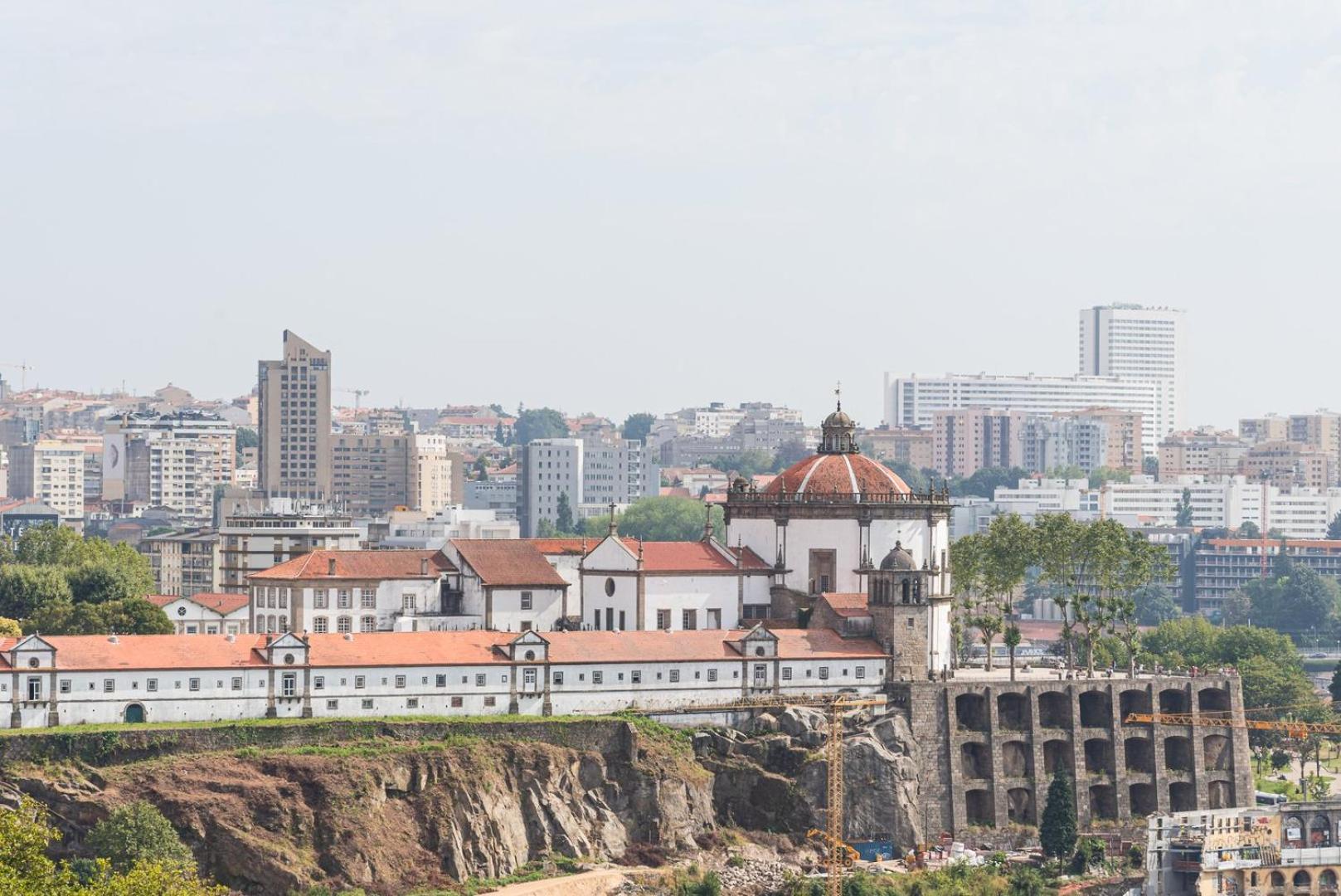 Guestready - Hemisphere Apt Porto Luaran gambar